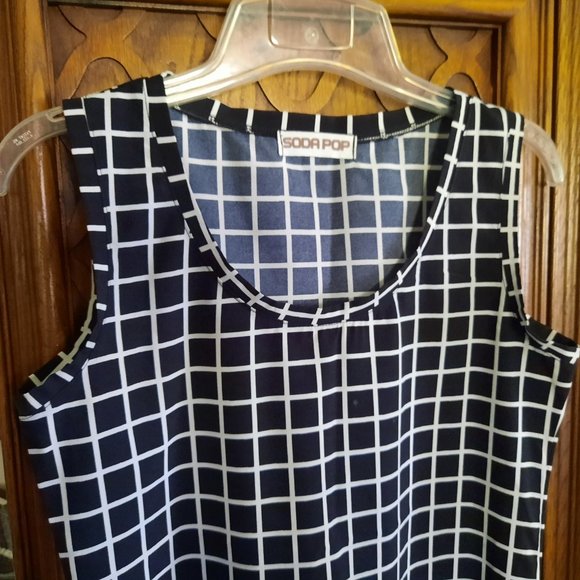 3/$15 Soda Pop Checkered Printed Tank Blouse - White/Black Size XS - Picture 3 of 16